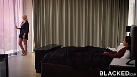 Baixar Snaptube loira casada caiu na net dando pro negão