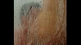 Como chupar uma buceta embaixo do chuveiro