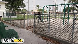 Mia kalifa porno boa foda com negros dotados